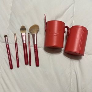 Sigma Brushes with Case